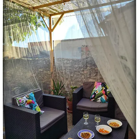Casa Maibeca 펜션 Bolbaite